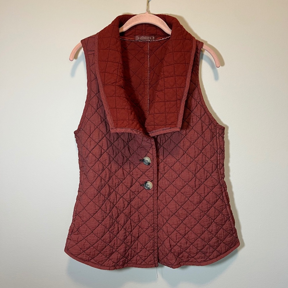 Cut Loose Women Red Quilted Shawl Collar Button Front Vest Size Medium USA Made